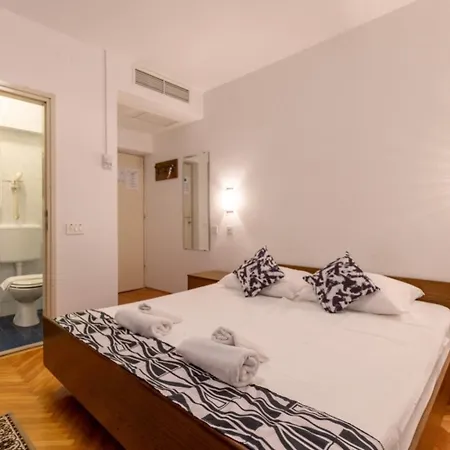 Kovac Bed & Breakfast 3*