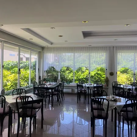 Kovac Bed & Breakfast 3*