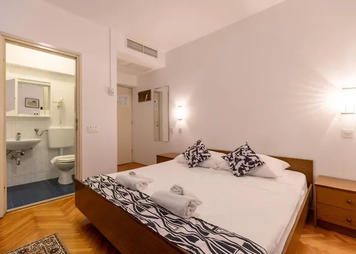 Kovac Bed & Breakfast 3*